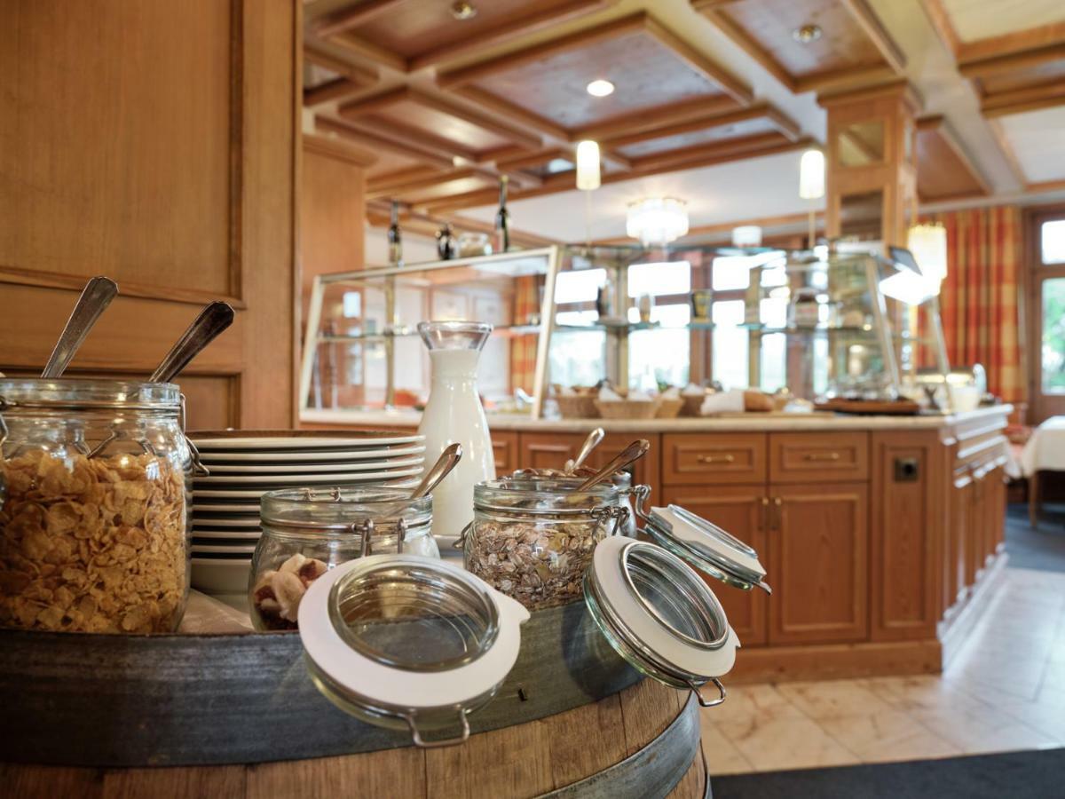 Badhotel Restaurant Stauferland Bad Boll Kültér fotó